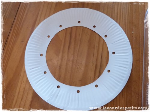 Bricolage Halloween carte a lacer trous